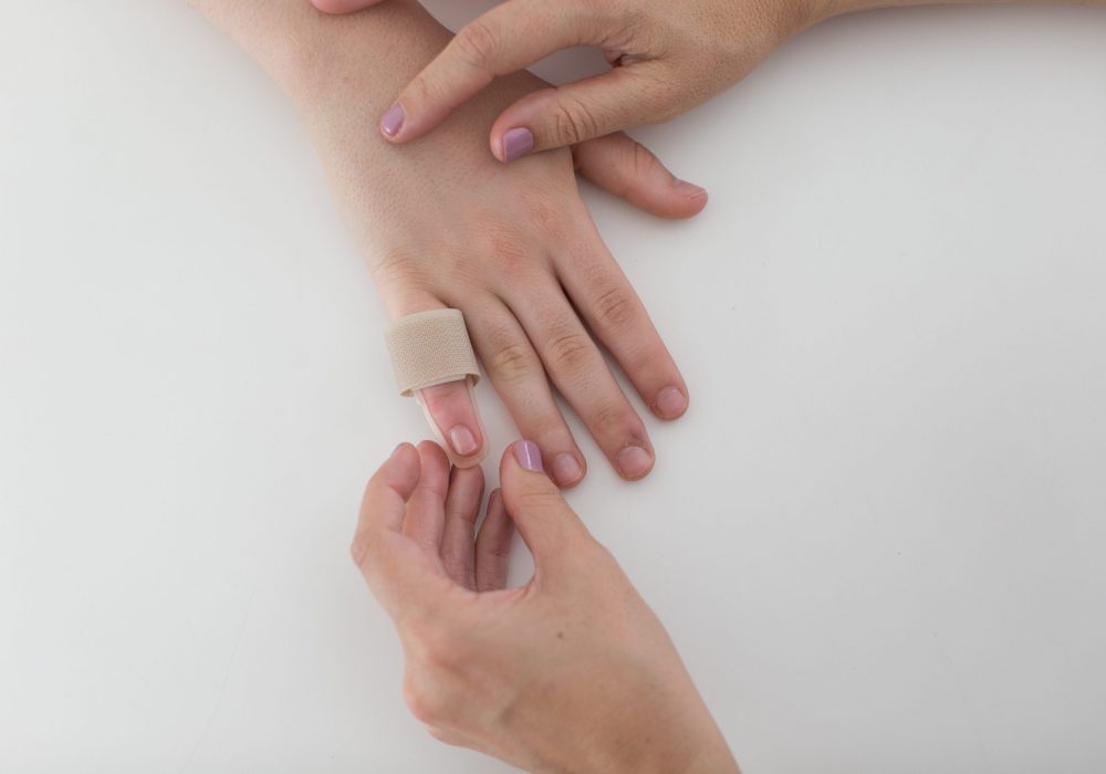 Finger-&-Thumb Sprains-or-Ligament-Injuries
